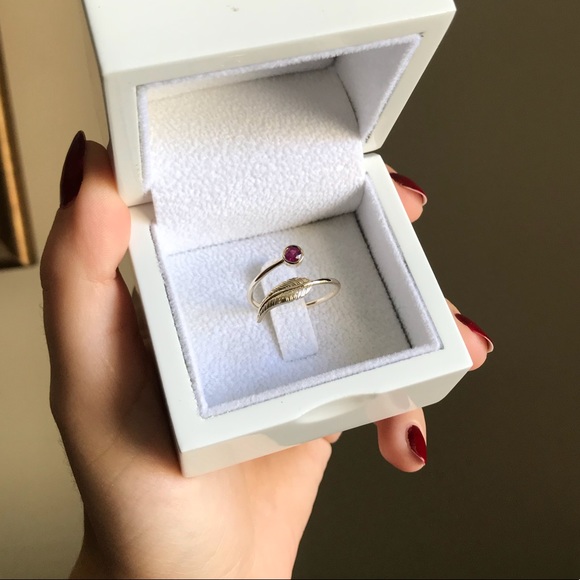 Ruby Minimalistic Gold Ring - Picture 4 of 4